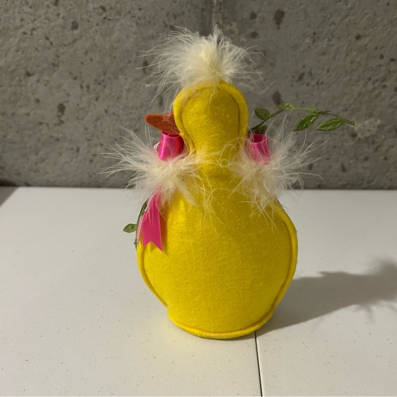 Easter Decor - Picture 3 of 9